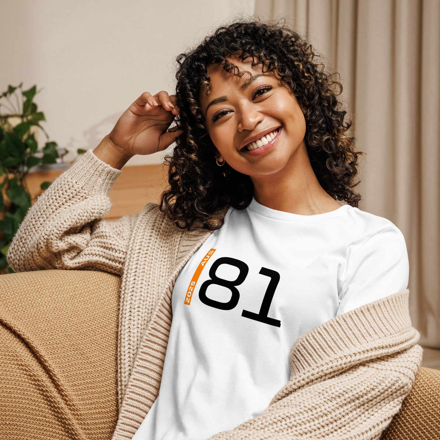 #81 F1 Driver Oscar Piastri Women's Relaxed T-Shirt in White
